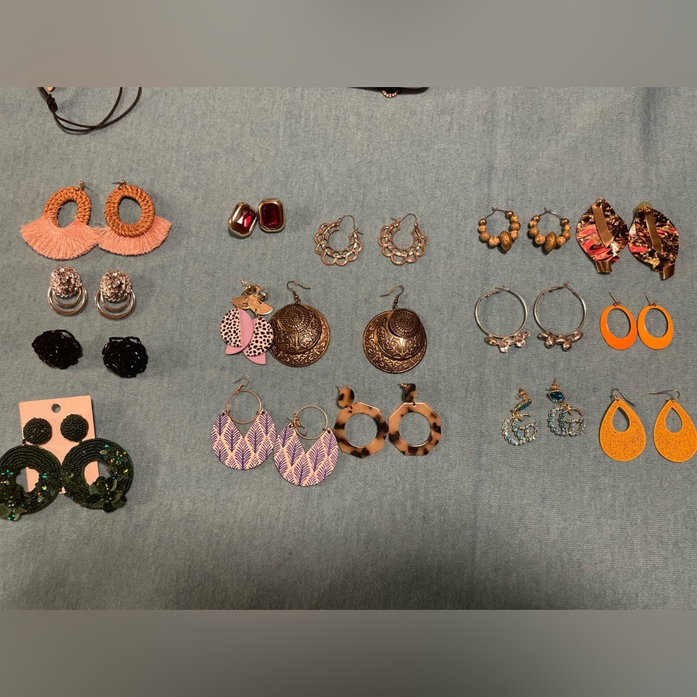 Mix It Multicolor Earring Collection